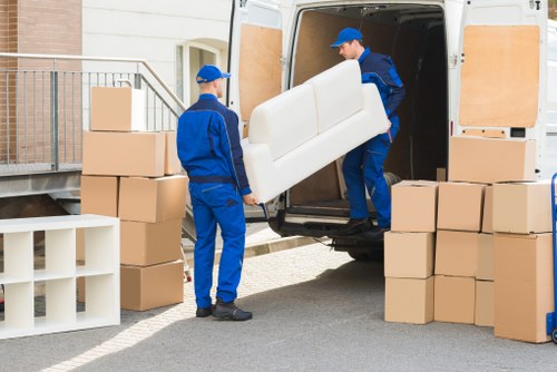 Moving truck service in Edgware for local home and business relocations