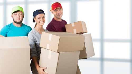 Household moving preparations for customers in Edgware