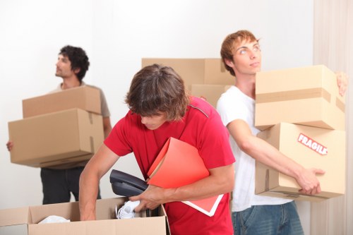Local removals van for homes and businesses around Edgware