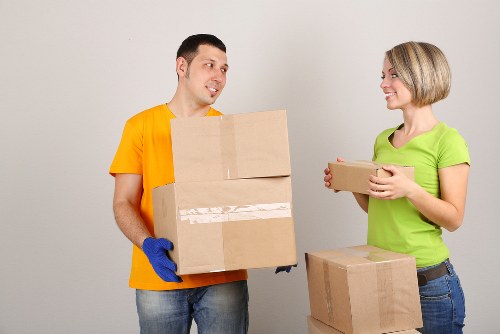Moving service for residential and commercial customers in Edgware