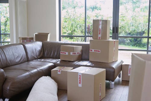 Residential removals van service in Edgware near local flats and houses